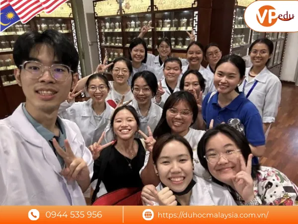 Điều kiện tuyển sinh quốc tế đại học hạ môn malays XMUM