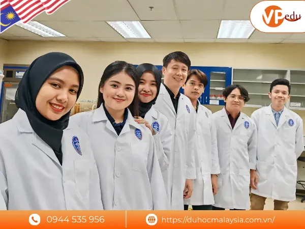 Malaysia đào tạo ngành dược chuẩn quốc tế