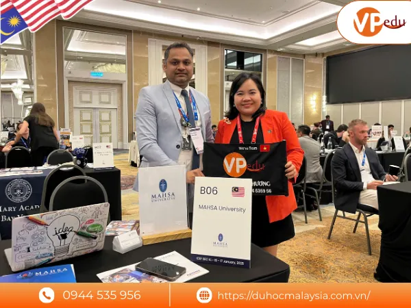 Du học Việt Phương cùng đại điện đại học Mahsa 
