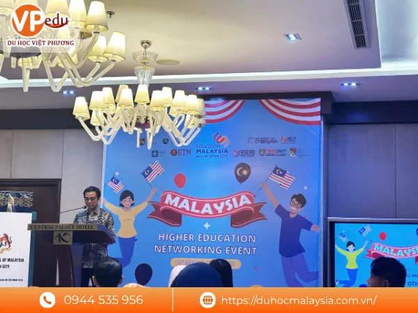 Học sinh tham gia hội thảo du học Malaysia được tư vấn học bổng, chuyển tiếp quốc tế và định hướng nghề nghiệp